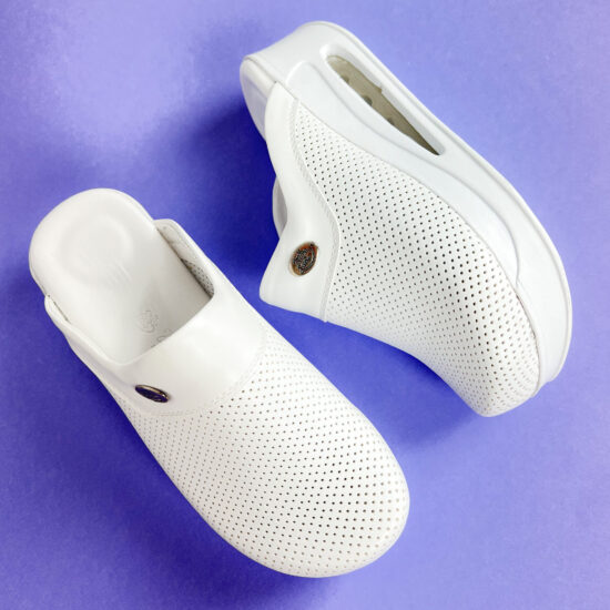 Alternative view of Дамско бяло анатомично медицинско сабо