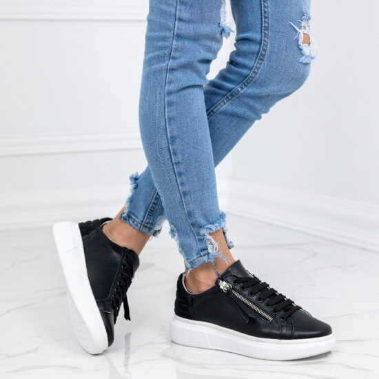 Черни кецове от естествена кожа с ергономична стелка Temerro 10573 /