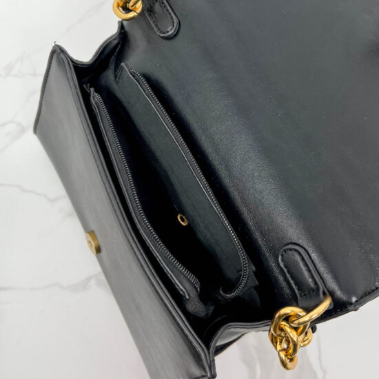 Alternative view of Черна чанта през рамо 20067