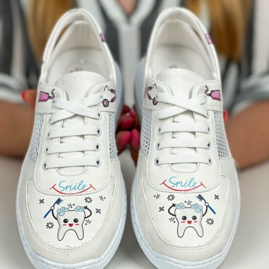 Alternative view of Медицински маратонки Tooth Brushing в бяло с отворена пета 600023