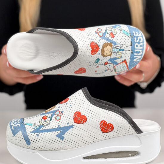 Дамско анатомично медицинско сабо в бяло /