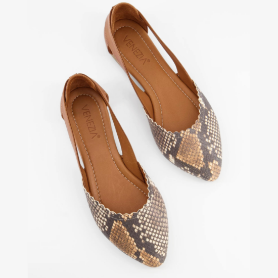 Кафяви равни дамски обувки от естествена кожа със змисйки принт /