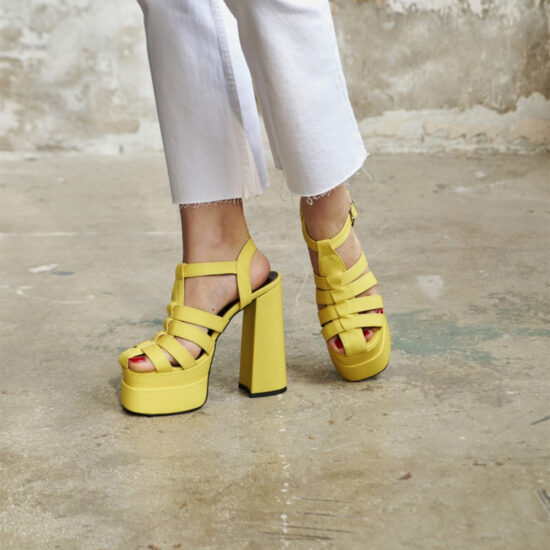 Жълти сандали с висок ток и платформа /