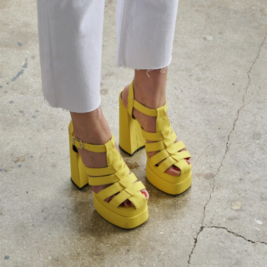 Жълти сандали с висок ток и платформа /
