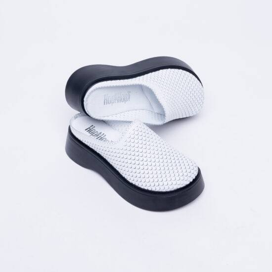 Бяло анатомично дамско сабо от естествена кожа на платформа /