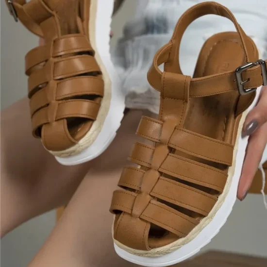 Alternative view of Дамски кафяви олекотени сандали със затворени пръсти