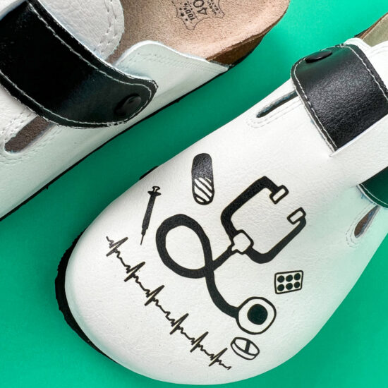 Ортопедични чехли със стелка от естествена кожа /