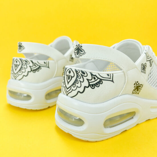 Alternative view of Indi Art