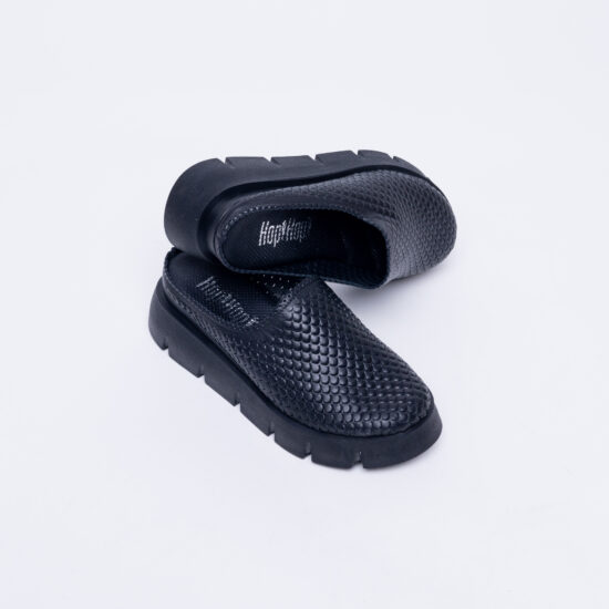 Черно анатомично дамско сабо от естествена кожа на платформа /