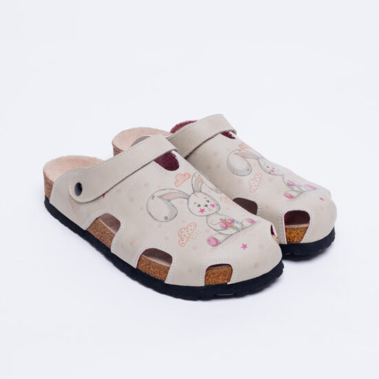 Alternative view of Shy Rabbit