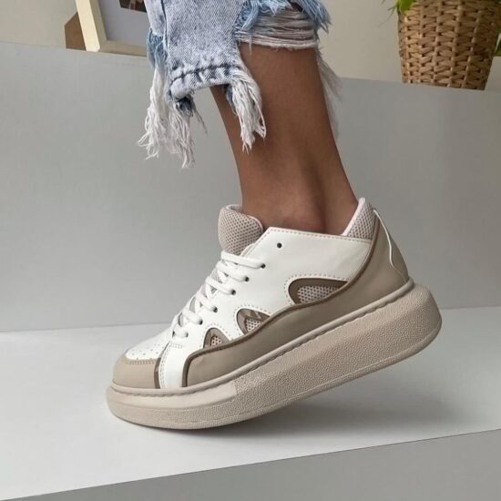 Moon Бежови дамски кецове с олекотена подметка /