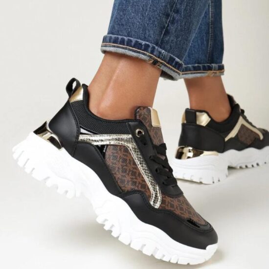 Модерни черни дамски маратонки /