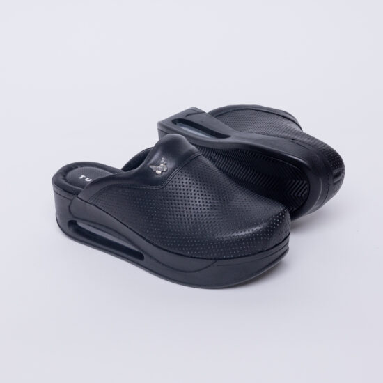 Черно анатомично сабо от естествена кожа /