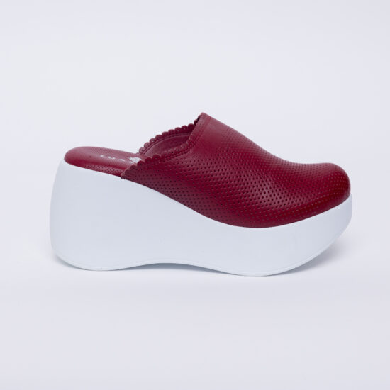 Alternative view of Sirena