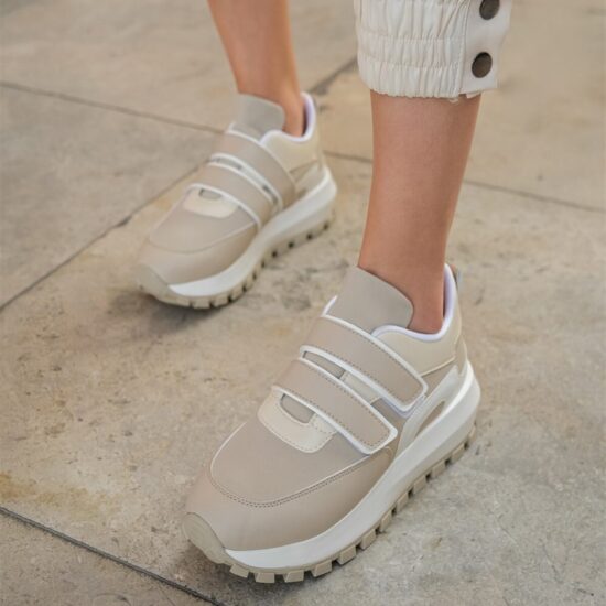 Дамски бежови маратонки /