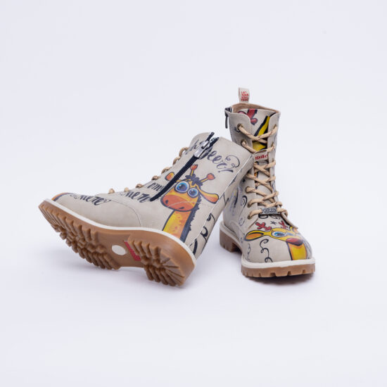 Модерни дамски боти с цветен принт /