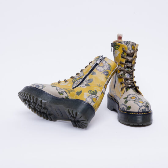Модерни дамски боти с цветен принт /