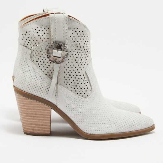 Alternative view of Дамски бели летни боти от естествен велур с перфорация на нисък ток