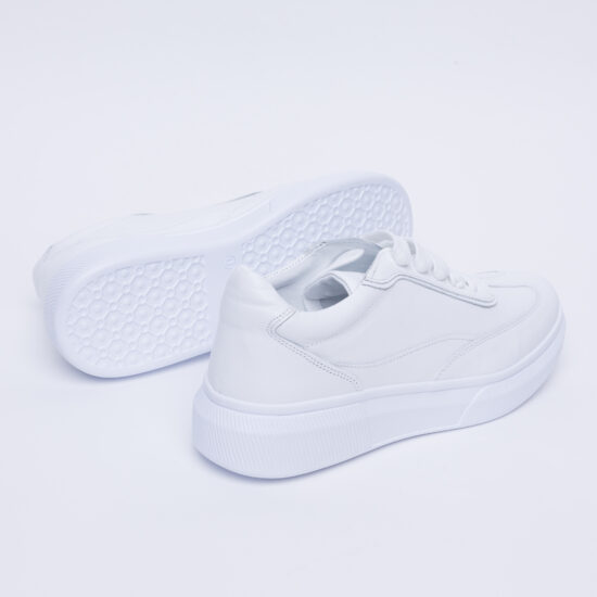 Бели анатомични кецове от естествена кожа /