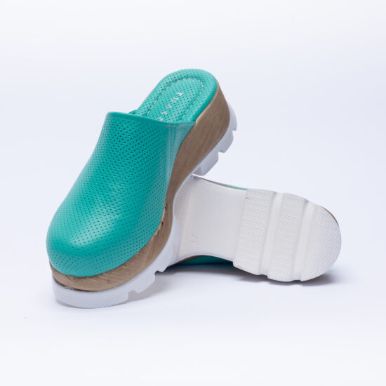 Зелено сабо на платформа от естетсвена кожа /