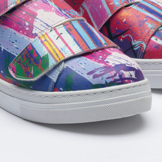 Дамски цветни кецове с оригинален дизайн /