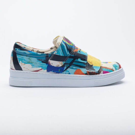 Дамски цветни кецове с оригинален дизайн /