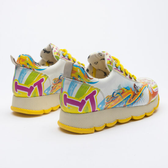 Дамски цветни маратонки с оригинален дизайн /