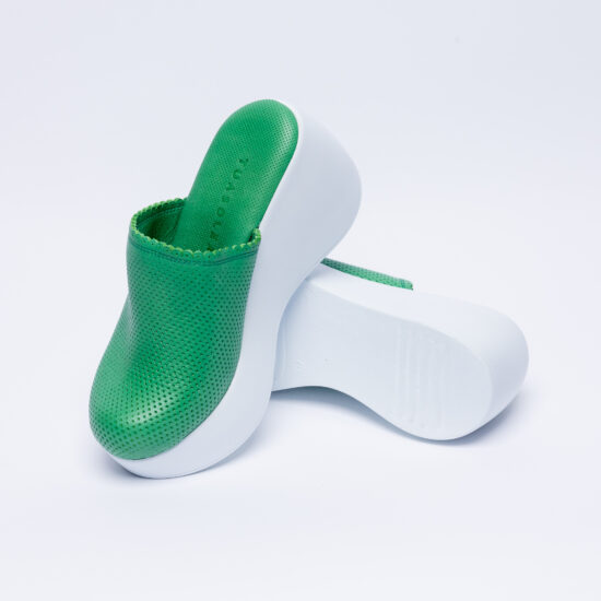 Зелено сабо на платформа от естествена кожа /