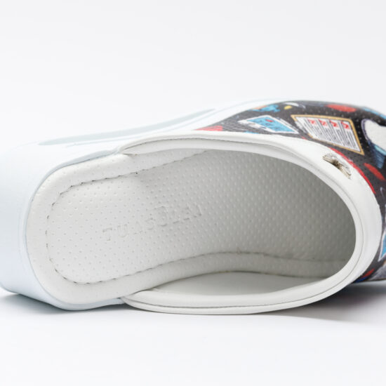 Медицинско сабо на платформа от еко кожа /