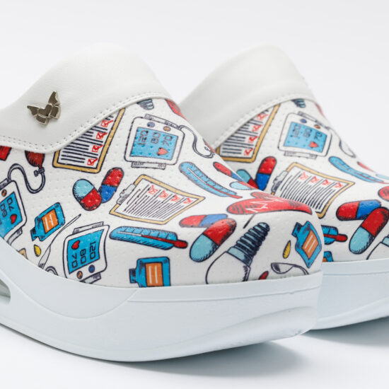 Медицинско сабо на платформа от еко кожа /