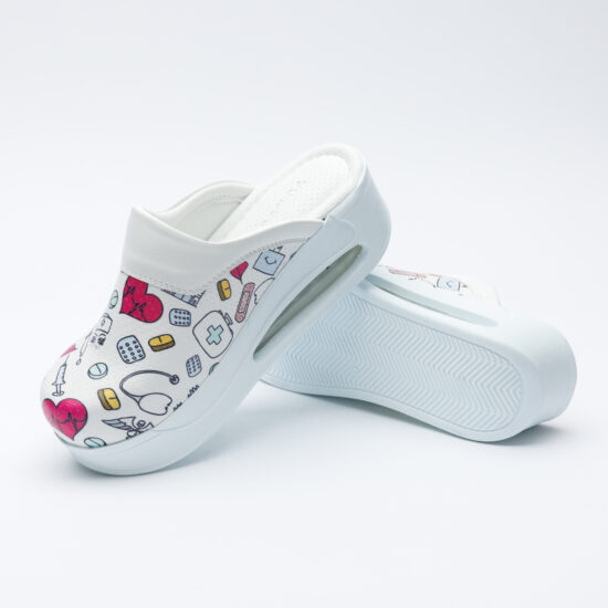 Медицинско сабо на платформа от еко кожа /