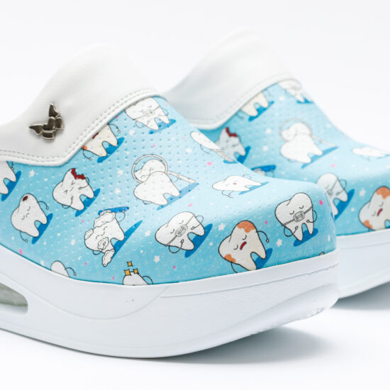 Blue Teeth Анатомични работни чехли на платформа от еко кожа /