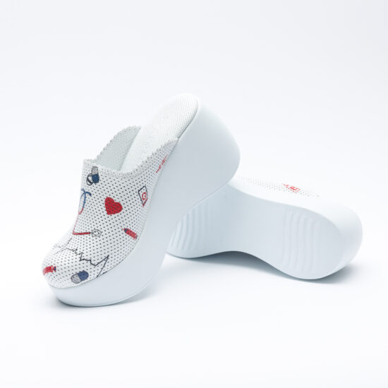 Медицинско сабо на платформа от естествена кожа /