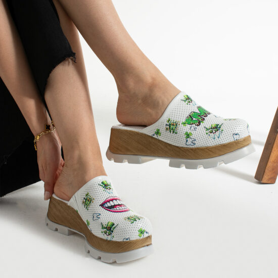 Alternative view of Анатомично сабо от естествена кожа за зъболекари