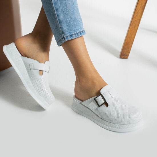 Бяло анатомично работно сабо от естествена кожа /