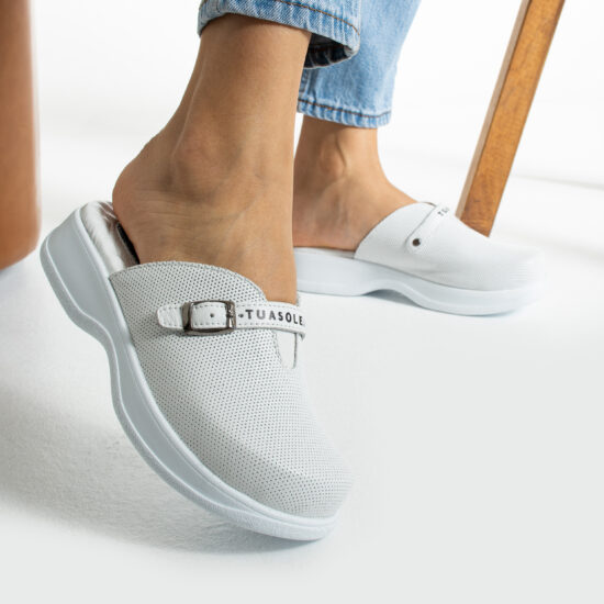 Бели кожени чехли с анатомична гел стелка /