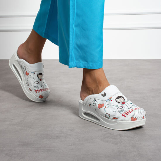 Анатомични медицински чехли на платформа от естествена кожа /