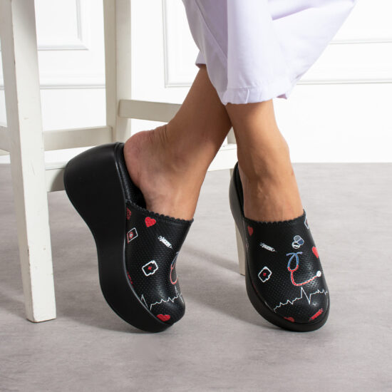 Медицинско сабо на платформа от естествена кожа /