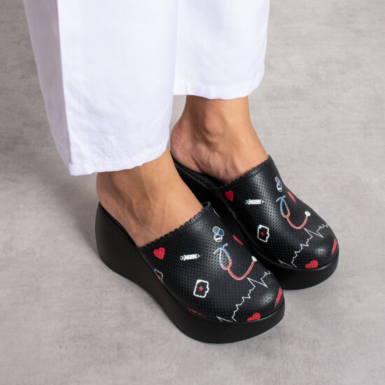 Медицинско сабо на платформа от естествена кожа /