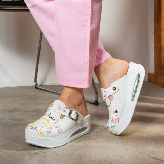 Alternative view of Дамско анатомично работно сабо на платформа