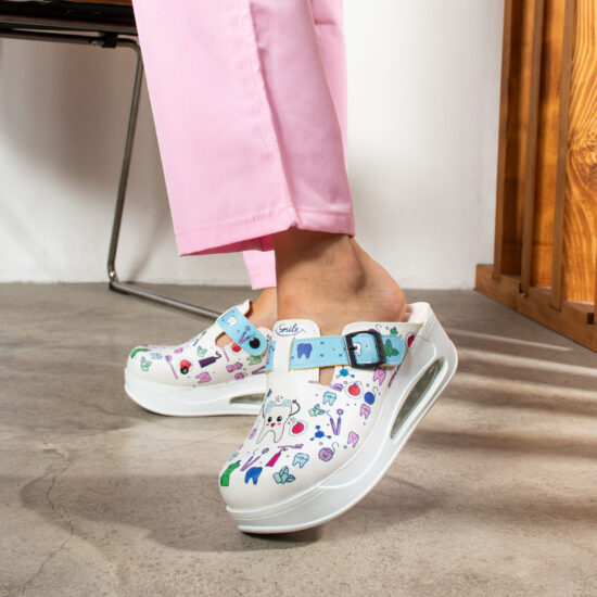 Дамско анатомично работно сабо на платформа /