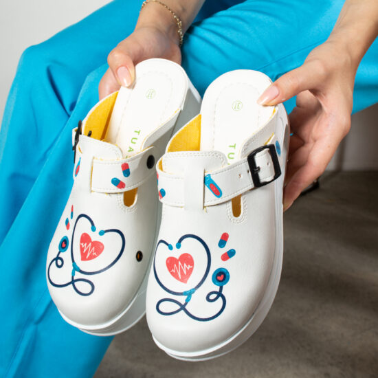 Cardio Care Дамско анатомично медицинско сабо на платформа /