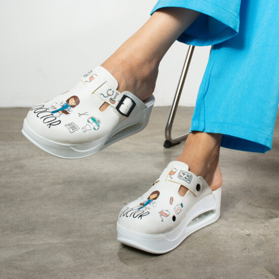 Mrs. Doctor Дамско анатомично медицинско сабо на платформа /