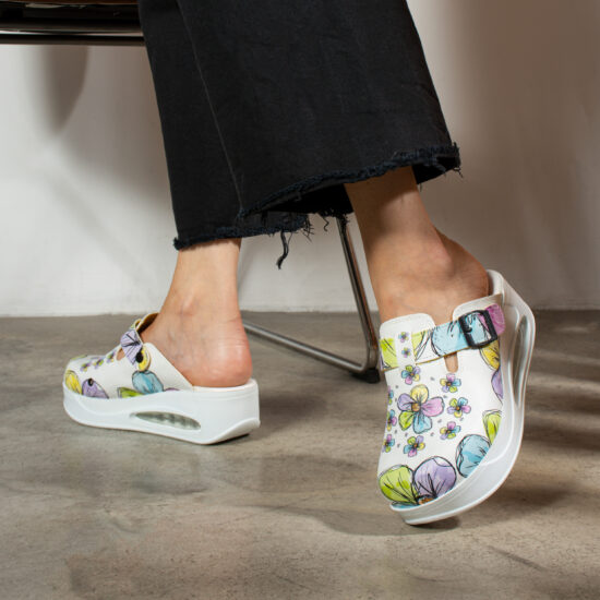 Дамско анатомично работно сабо на платформа /