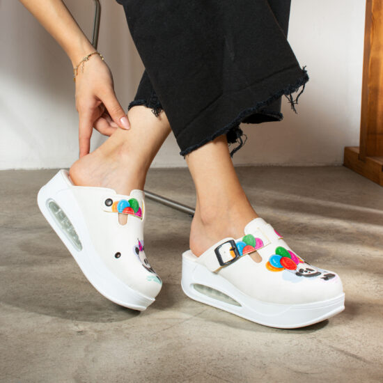 Дамско анатомично работно сабо на платформа /