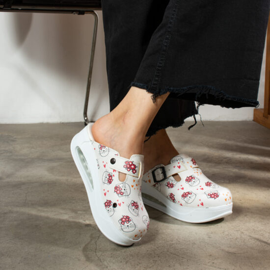 Дамско анатомично работно сабо на платформа /