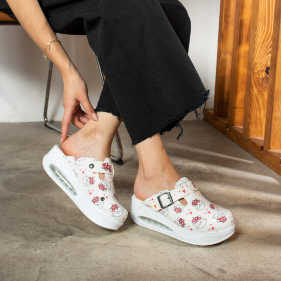 Дамско анатомично работно сабо на платформа /