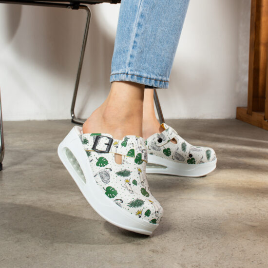 Дамско анатомично работно сабо на платформа /