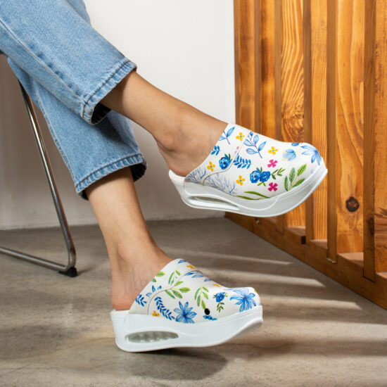 Дамско анатомично работно сабо на платформа /