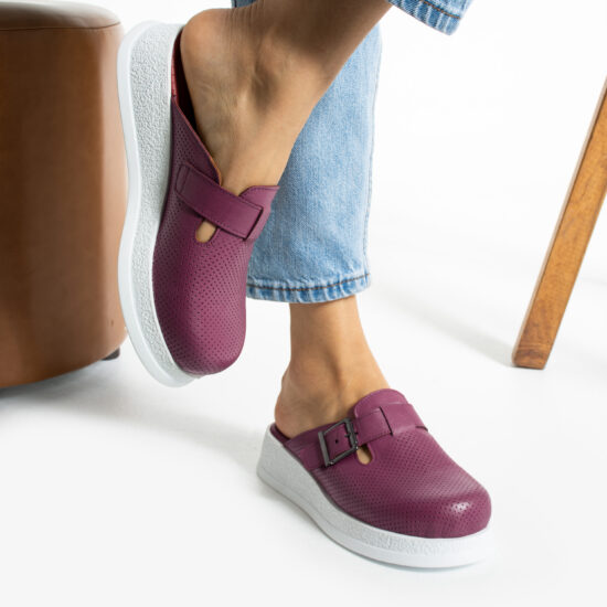 Aнатомично кожено работно сабо в цвят бордо /